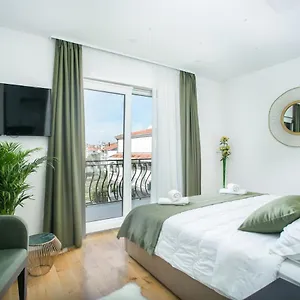 https://kasa-rooms-2.splithotels.org